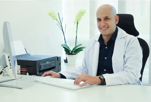 Urólogo en Medellín - Dr Carlos Velasquez