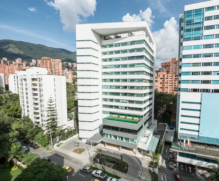 Torre Medical Dr Carlos Velasquez Urologo en Medellín